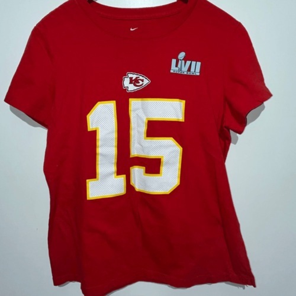 The Nike Tee Women's Red NFL Patrick Mahomes Super Bowl Cotton T-Shirt Medium